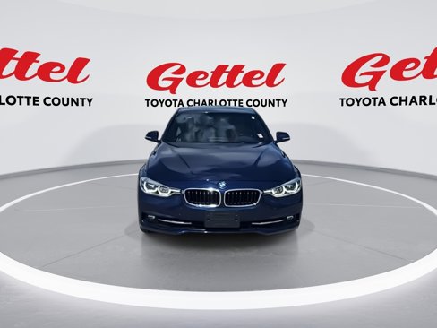 Used 2018 BMW 330i xDrive Sedan w/ Convenience Package image 3