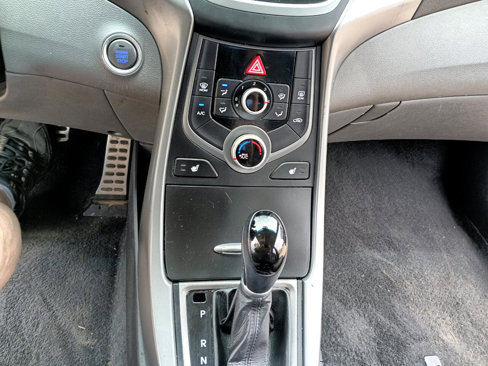 Used 2014 Hyundai Elantra Sport image 27