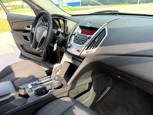 Used 2010 GMC Terrain SLE image 27
