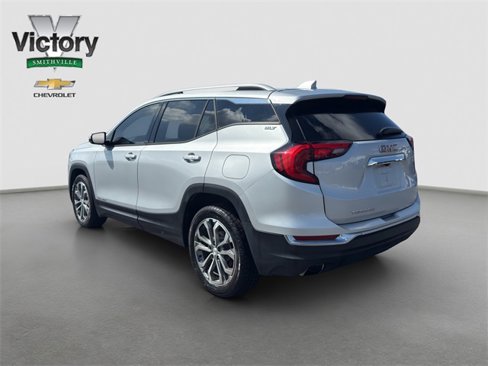Used 2019 GMC Terrain SLT w/ Preferred Package image 4