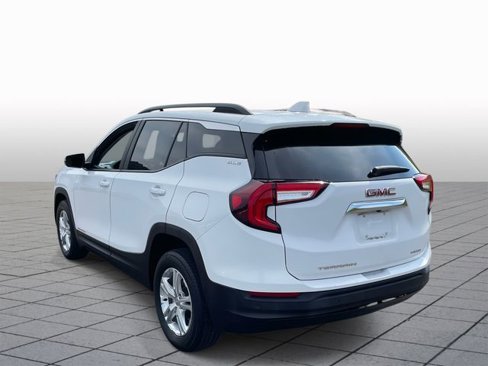 Used 2022 GMC Terrain SLE w/ Driver Convenience Package image 5