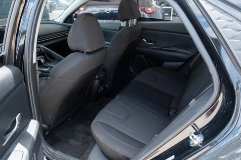 Used 2024 Hyundai Elantra SE image 21