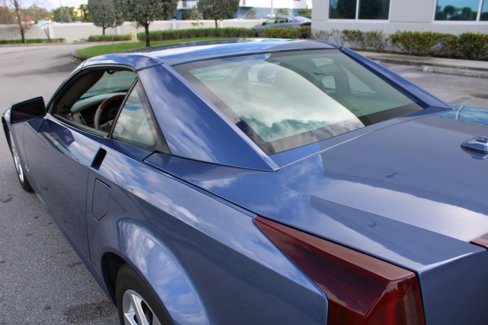 Used 2005 Cadillac XLR image 10