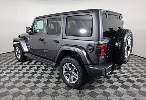 Used 2019 Jeep Wrangler Unlimited Sahara image 7