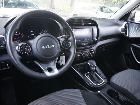 Used 2022 Kia Soul LX w/ Technology Package image 37