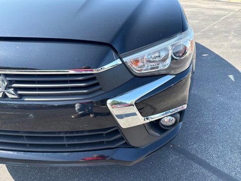 Used 2017 Mitsubishi Outlander Sport SE image 32