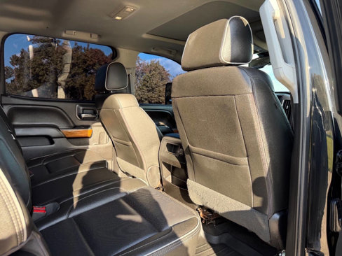 Used 2018 Chevrolet Silverado 2500 High Country w/ Duramax Plus Package image 21
