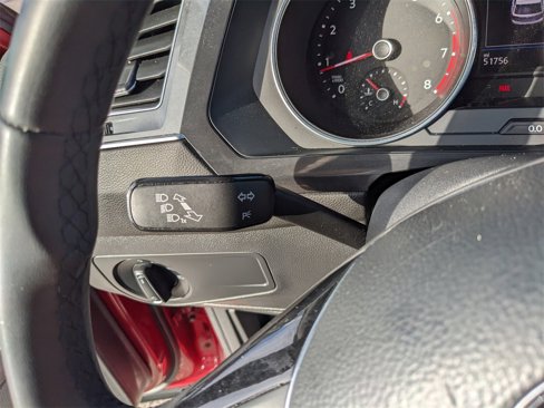 Used 2020 Volkswagen Tiguan SE w/ Panoramic Sunroof Package image 32