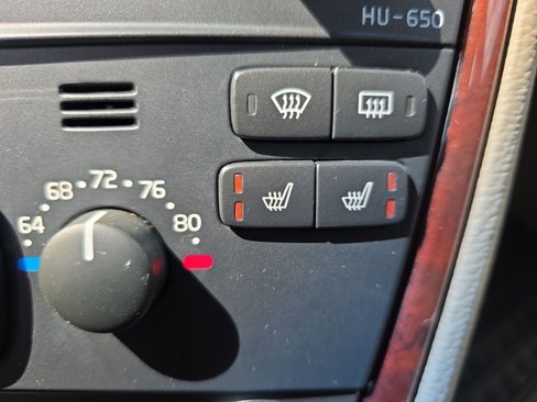 Used 2007 Volvo XC70 image 25