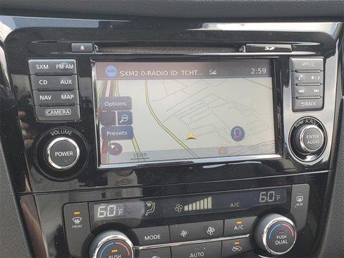 Used 2017 Nissan Rogue Sport SL w/ SL Premium Package image 34