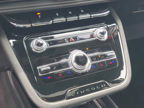 Certified 2022 Lincoln Corsair AWD w/ Premium Package image 18