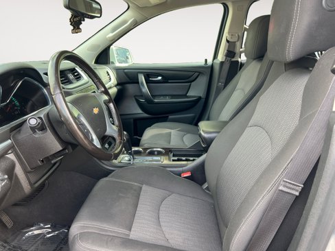 Used 2017 Chevrolet Traverse LT image 9