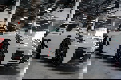 Used 2015 Porsche Cayman image 2