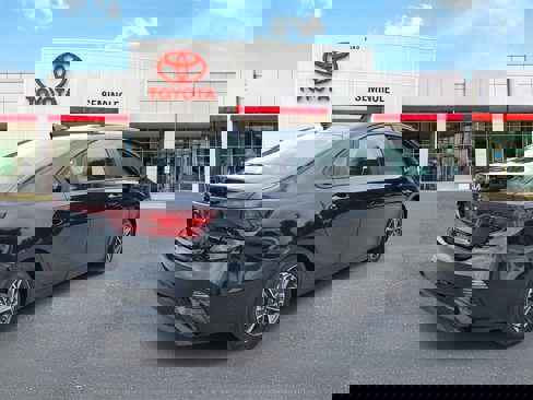 Used 2024 Kia Forte LXS image 3