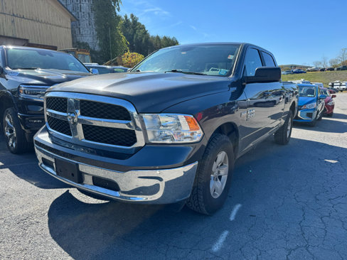 Used 2019 RAM 1500 Classic SLT image 1