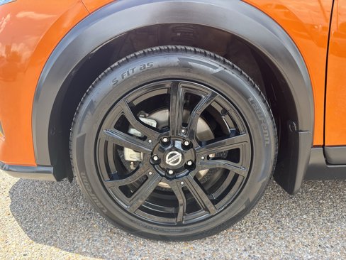 Used 2021 Nissan Kicks SR w/ SR Premium Package image 8