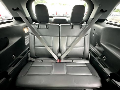 Used 2022 Ford Explorer XLT w/ Equipment Group 202A image 26