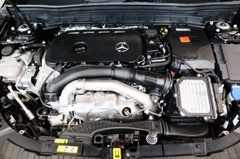 Used 2025 Mercedes-Benz GLB 250 4MATIC image 28