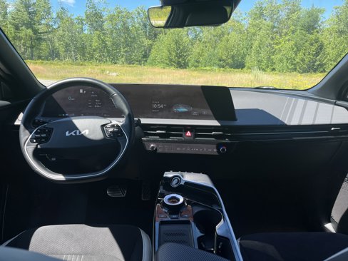 Certified 2022 Kia EV6 GT-Line w/ GT-Line Suede Seat Package image 18