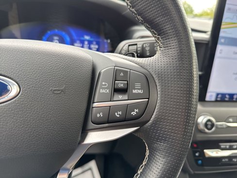 Used 2020 Ford Explorer ST w/ Premium Technology Package image 27