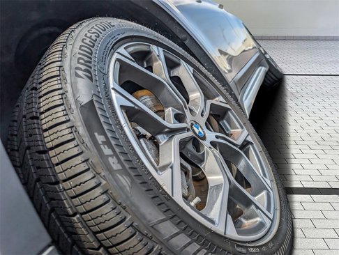Used 2021 BMW X1 xDrive28i image 9