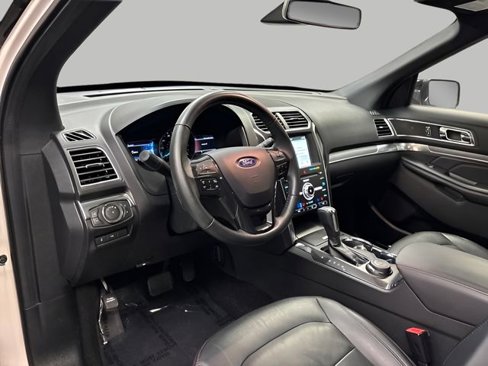 Used 2019 Ford Explorer Sport w/ Equipment Group 401A image 17