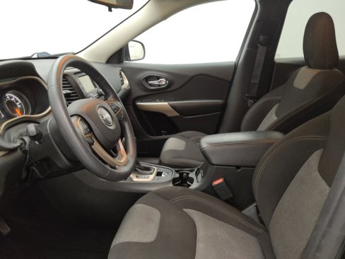 Used 2018 Jeep Cherokee Latitude image 17