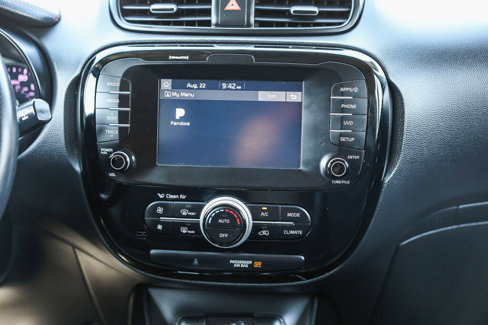 Used 2018 Kia Soul ! image 3