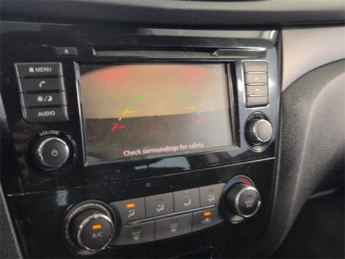 Used 2021 Nissan Rogue Sport S image 21