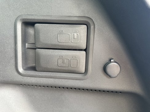 Certified 2023 Chevrolet Equinox RS w/ RS Leather Package image 10