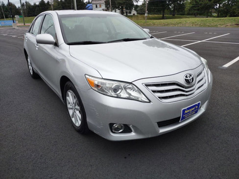 Used 2010 Toyota Camry XLE image 4