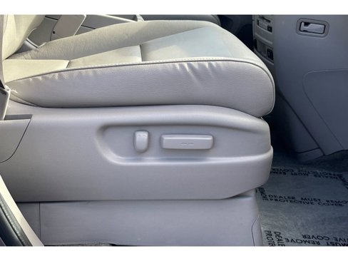 Used 2016 Honda Odyssey Touring Elite image 24