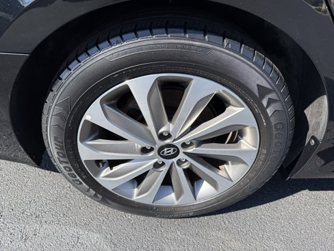 Used 2017 Hyundai Sonata Sport w/ Value Edition Package 02 image 10