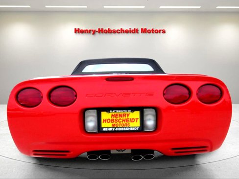 Used 2002 Chevrolet Corvette Convertible w/ Preferred Equipment Group2 image 4