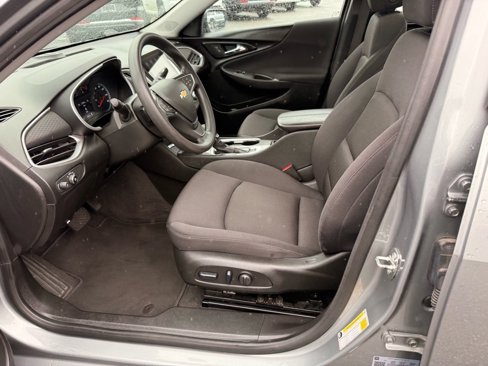 Used 2024 Chevrolet Malibu LT image 11