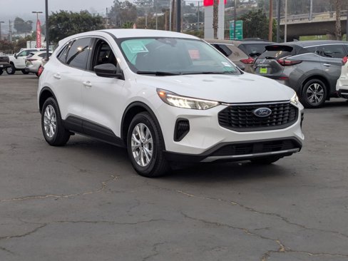 Used 2023 Ford Escape Active image 3