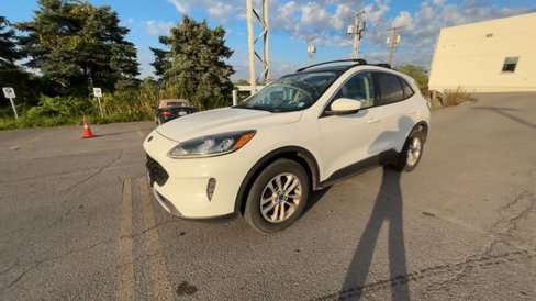 Used 2020 Ford Escape SE image 5