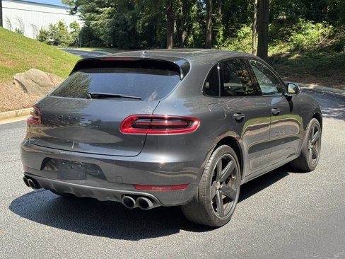 Used 2017 Porsche Macan Turbo image 2