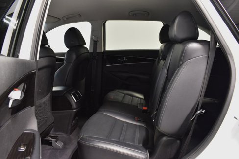 Used 2019 Kia Sorento EX image 27