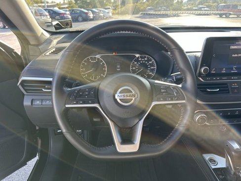 Certified 2022 Nissan Altima 2.5 SR image 20