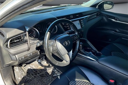 Used 2020 Toyota Camry SE image 16
