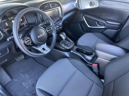 Used 2023 Kia Soul LX w/ Option Group 015 image 10