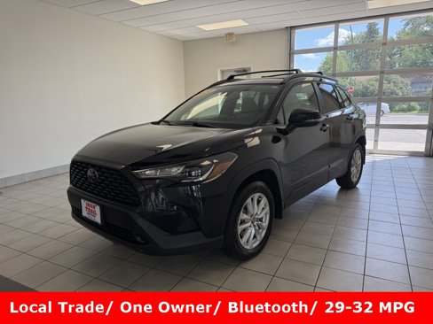 Used 2022 Toyota Corolla Cross LE w/ Moonroof Package image 1