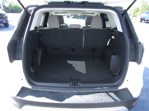 Used 2017 Ford Escape SE w/ SE Cold Weather Package image 7