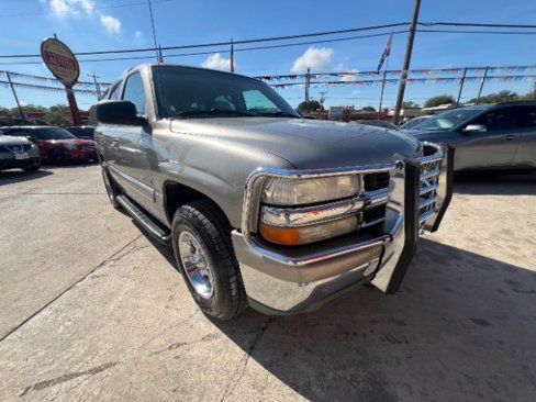 Used 2001 Chevrolet Tahoe LT w/ LT Preferred Equipment Group image 3