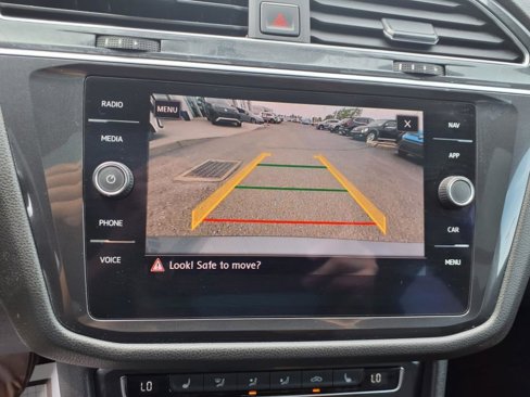 Used 2018 Volkswagen Tiguan SEL image 16