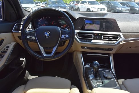Used 2021 BMW 330i Sedan w/ Premium Package image 17