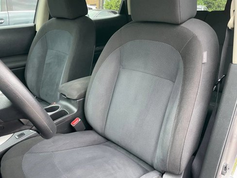 Used 2014 Nissan Rogue S w/ Convenience Package image 9
