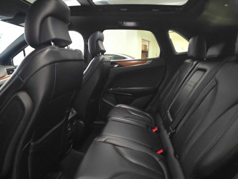 Used 2016 Lincoln MKC Reserve image 17