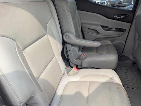 Used 2019 GMC Acadia SLT w/ LPO, Floor Liner Package image 11